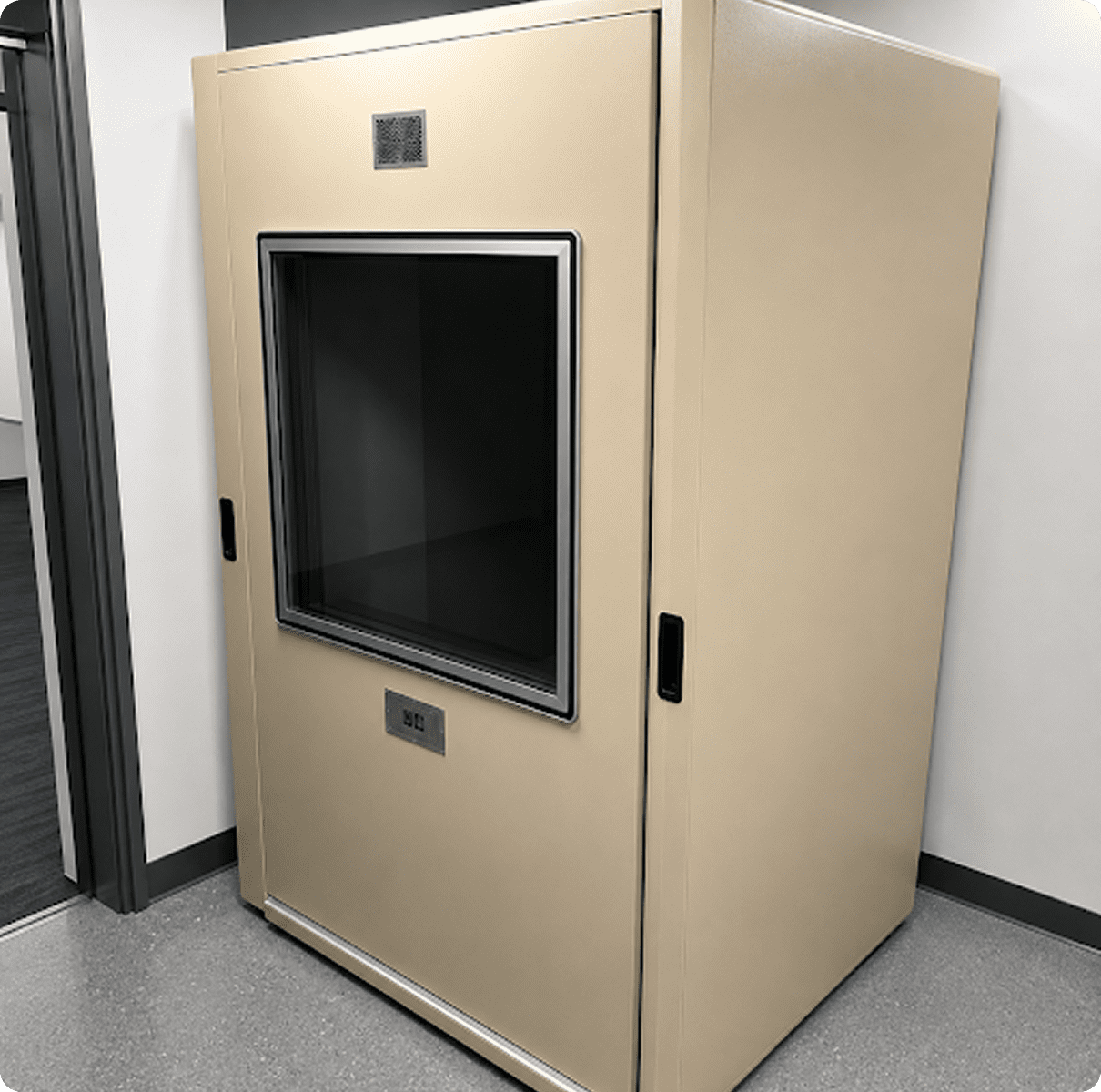 IAC 252 Mini Booth